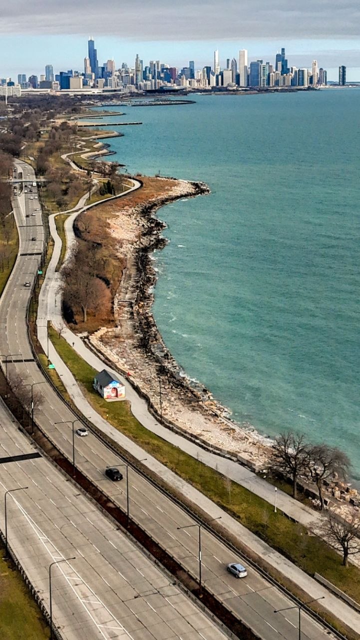 Lake Shore Drive — Southbound Aerial